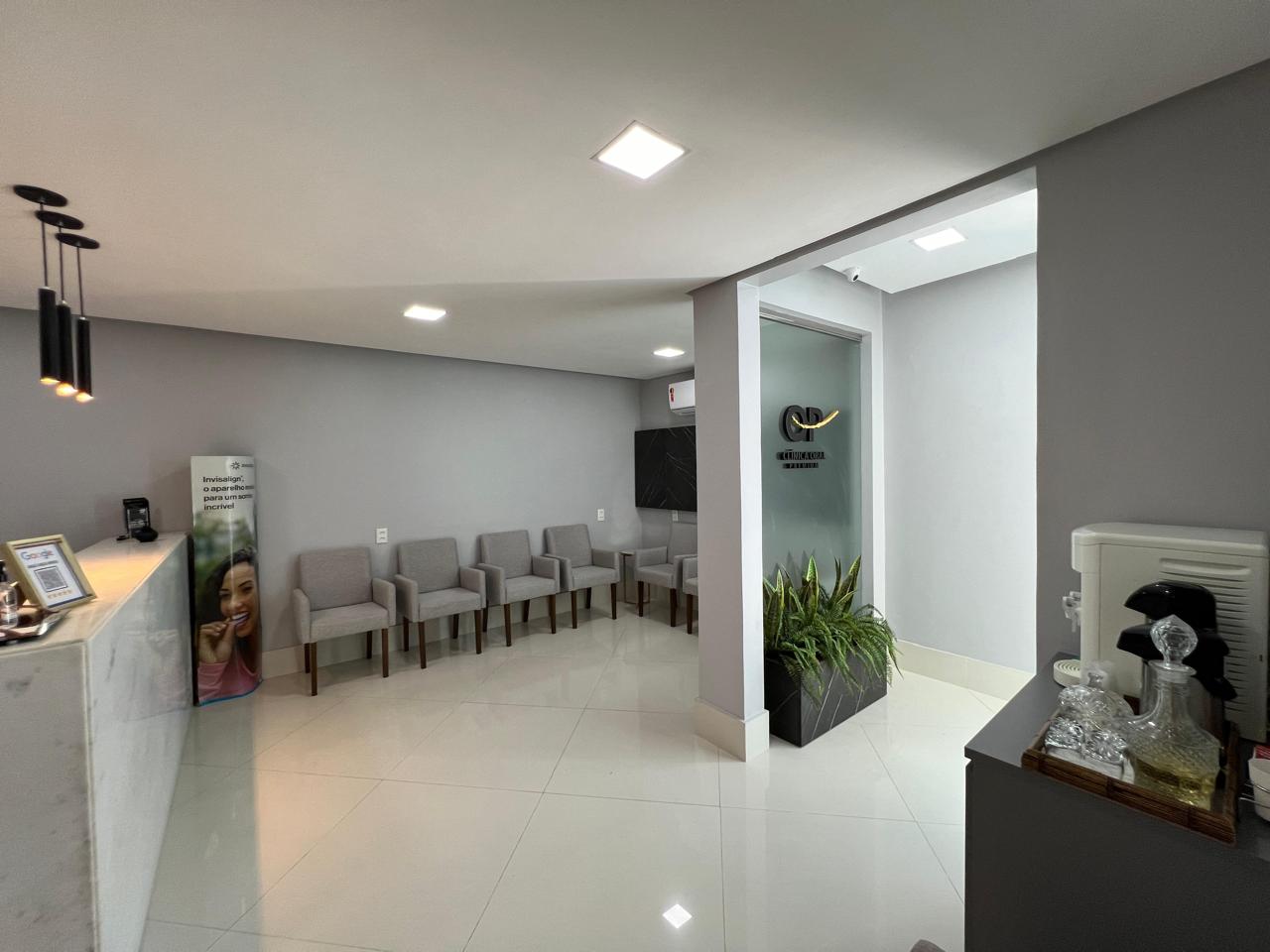 Sala de espera da clínica OP no Tirol, Natal/RN